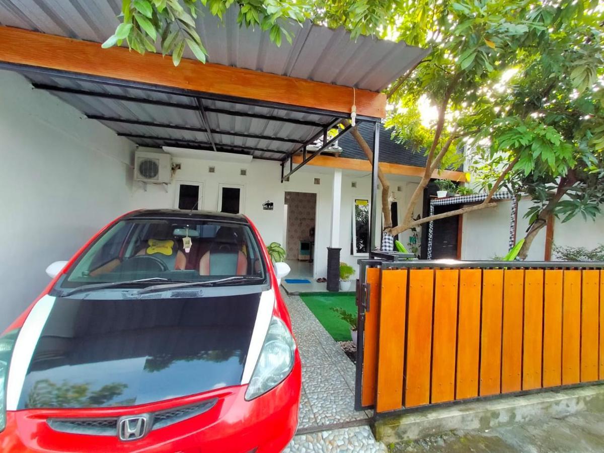 Shifana Homestay Syariah Yogyakarta Extérieur photo