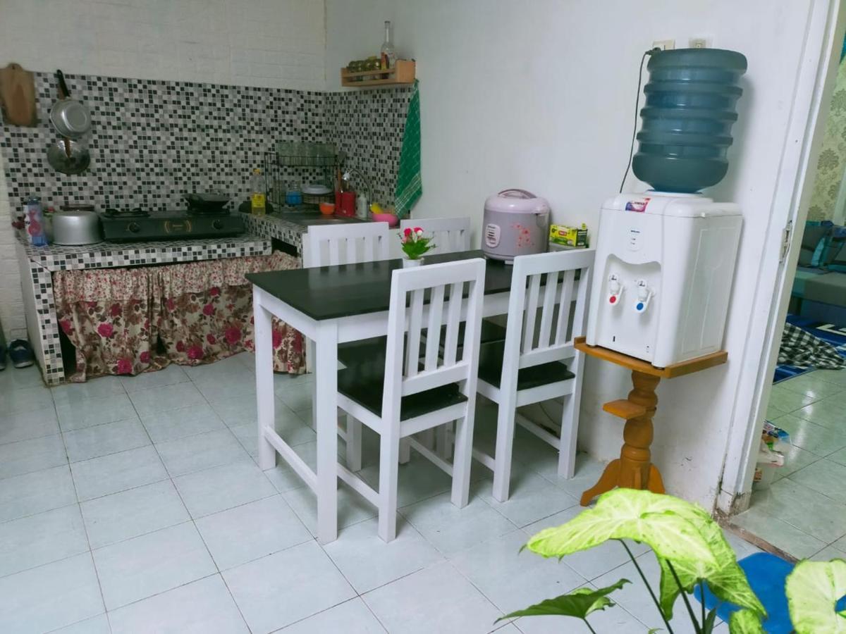 Shifana Homestay Syariah Yogyakarta Extérieur photo