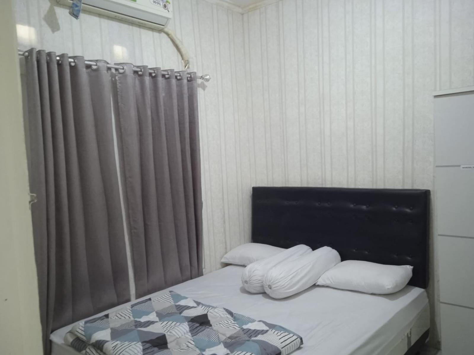 Shifana Homestay Syariah Yogyakarta Extérieur photo